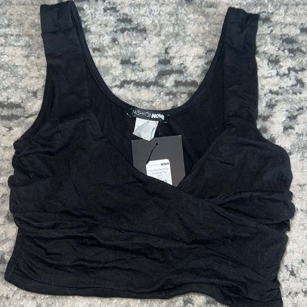 Cotton vneck/wrapped black crop tank top!